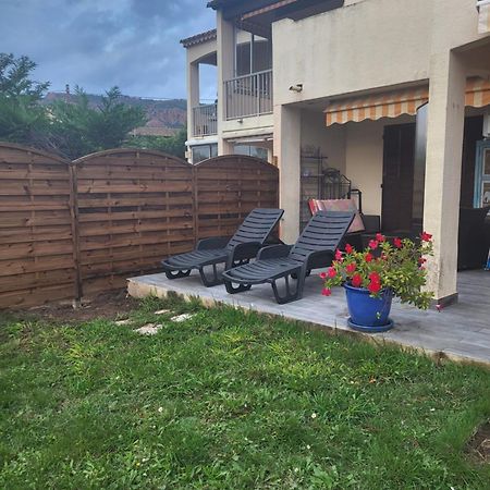 AGAY le pti bonheur 60m2 rez de jardin, en bord de mer Saint-Raphaël Eksteriør billede